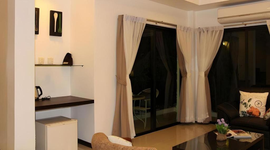 Baan Nan Hotel 외부 사진
