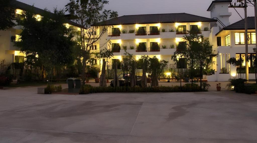 Baan Nan Hotel 외부 사진